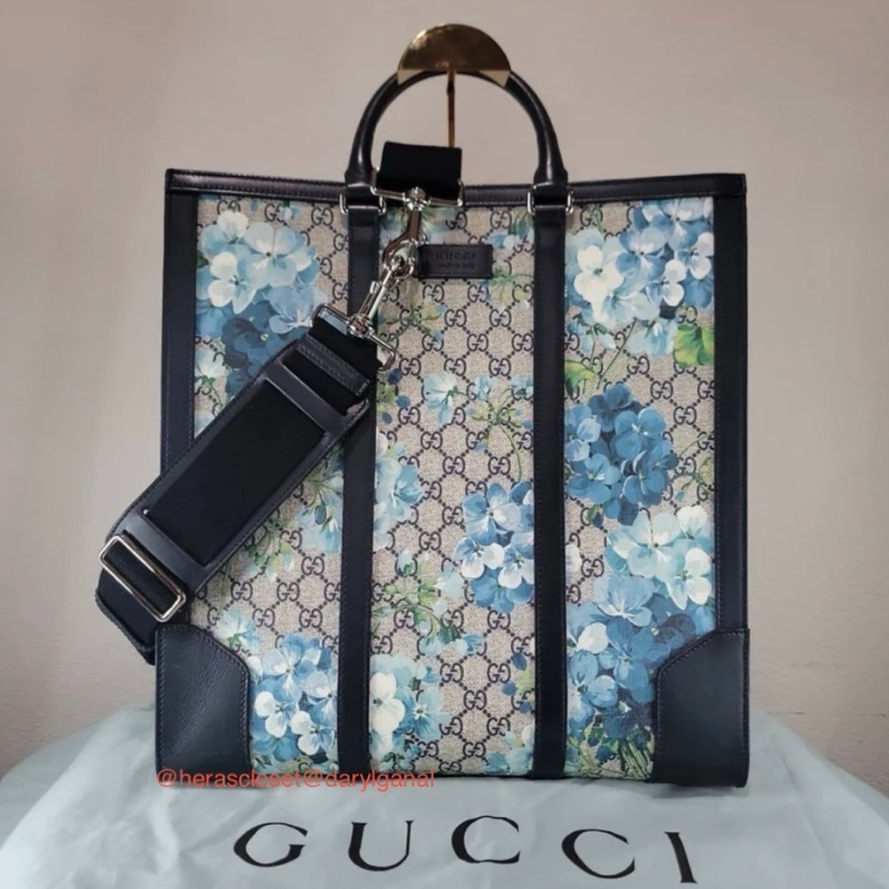 •GUCCI• GG Supreme Monogram Blooms Canvas Tote